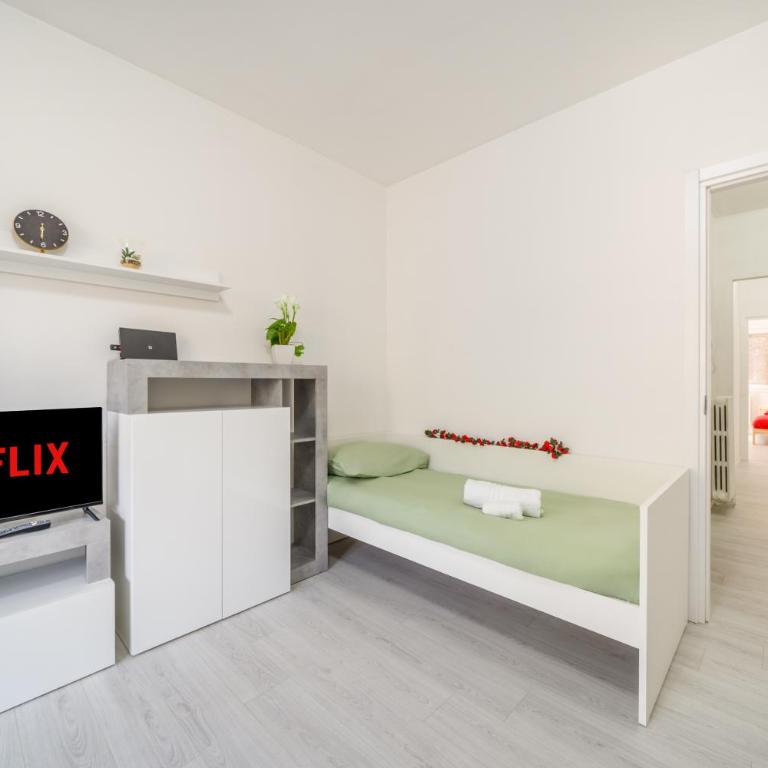 Como, Swiss 5 min - Lake at 10 min - Wifi, Parking - Appartamento con 3 Camere da Letto e con Vista - 9