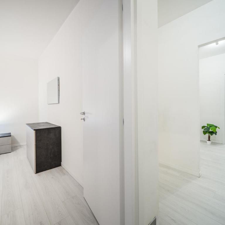 Como, Swiss 5 min - Lake at 10 min - Wifi, Parking - Appartamento con 3 Camere da Letto e con Vista - 16