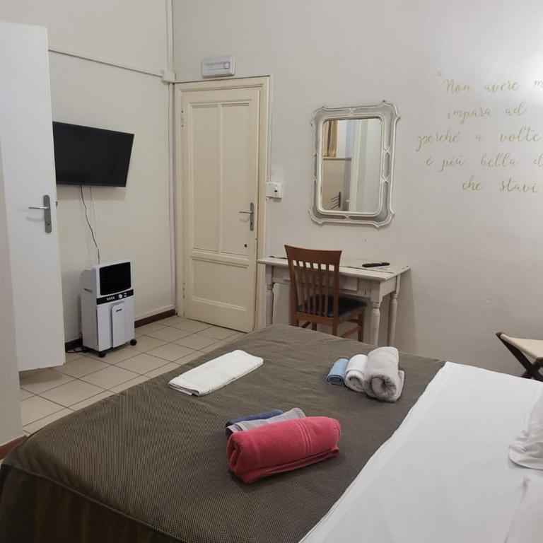hotel lisà - Camera Economy Matrimoniale/Doppia con Letti Singoli - 5
