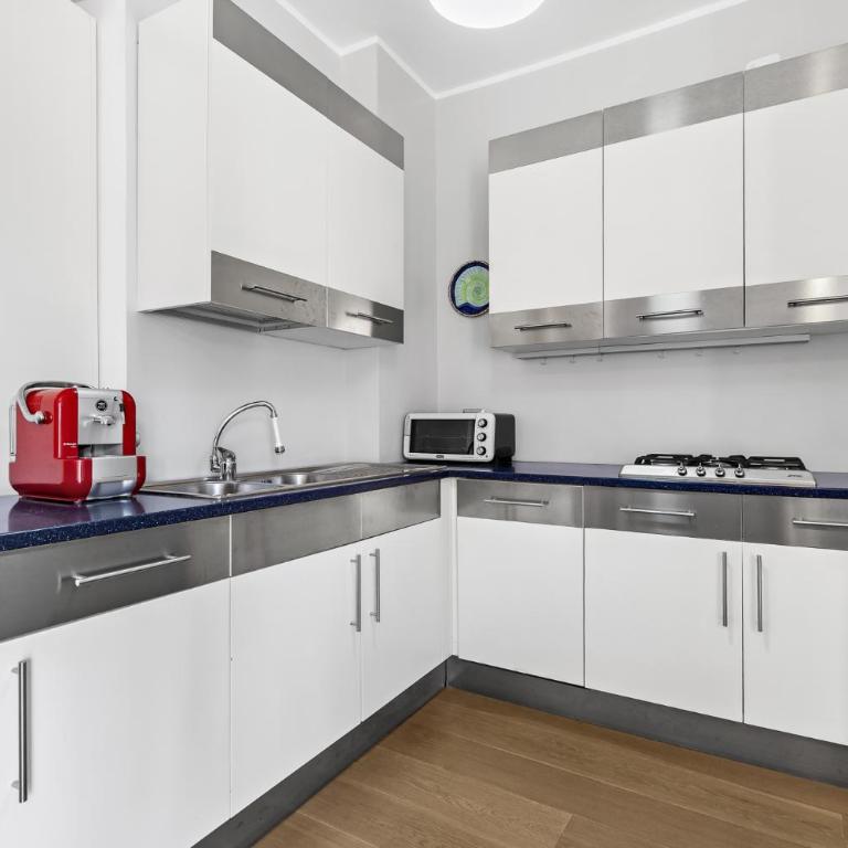 Hostdomus - Blu Finale - Appartamento con 2 Camere da Letto - 7