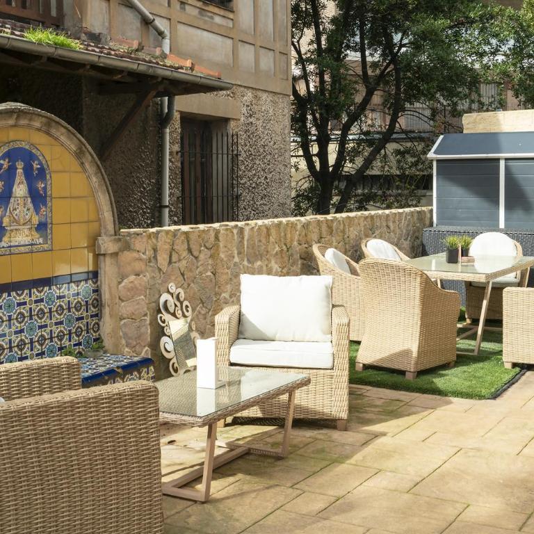 Tu Oasis Urbano con Jardín y Relax - Apartment - 25