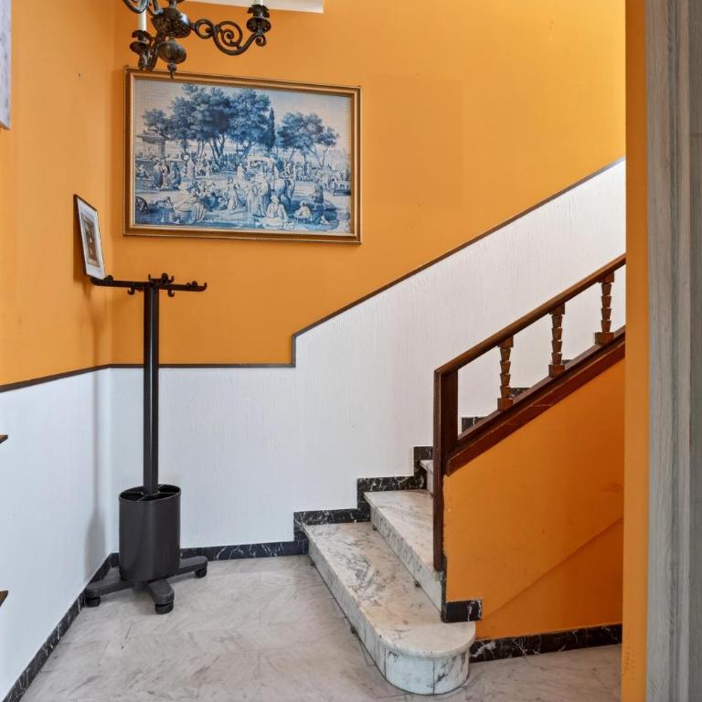 Peaceful house near the Lake &City Center - Two-Bedroom House - 6