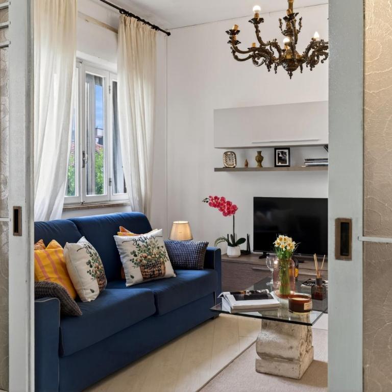 Peaceful house near the Lake &City Center - Two-Bedroom House - 17