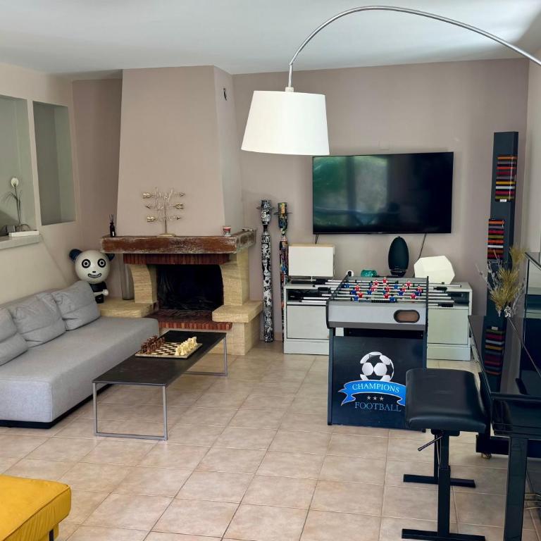 Elegant Cannes Villa 4-5 Bedrooms Walk to Palais & Beaches - Villa - 18