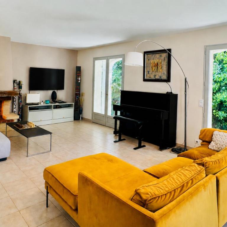 Elegant Cannes Villa 4-5 Bedrooms Walk to Palais & Beaches - Villa - 17