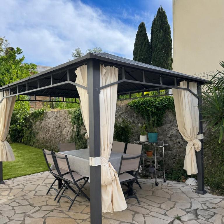 Elegant Cannes Villa 4-5 Bedrooms Walk to Palais & Beaches - Villa - 16