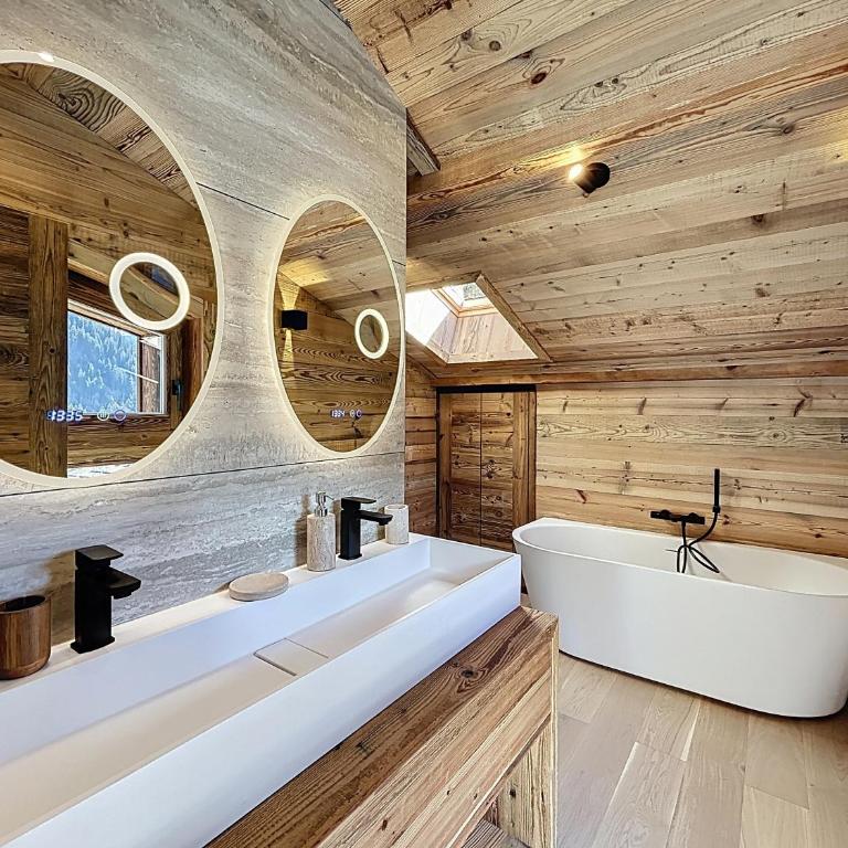 Chalet Solarys 12 personnes 5 chambres & 5 SDB bord ruisseau - Chalet - 22