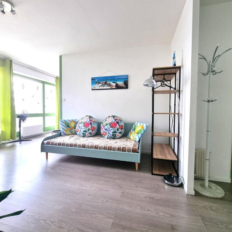6 appartements et 4 adresses à mi-chemin entre le Vieux Port et l île de Ré - Appartement avec Balcon - 13