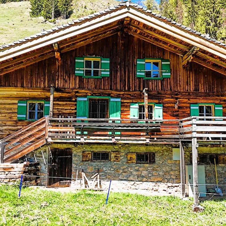 Premium Almhütte Leogang Family, Friends & Biker - Premier Apartment mit 4 Schlafzimmern - 17