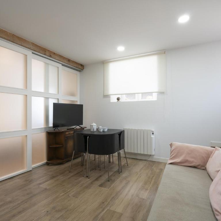 Encantador apartamento con jardín privado - Appartement - 6