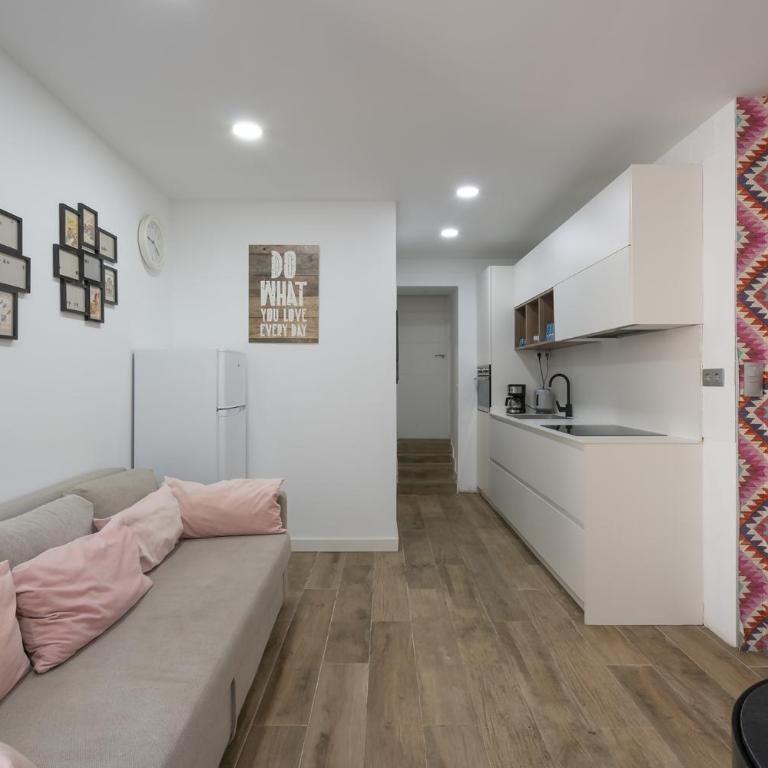 Encantador apartamento con jardín privado - Appartement - 17