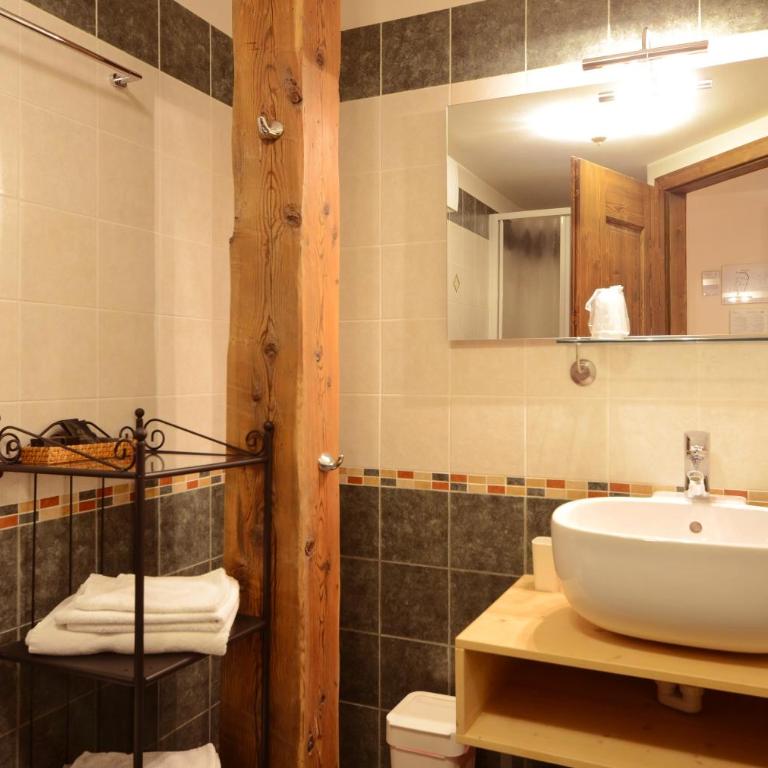 Hotel Fonte Dei Veli - Camera Tripla Comfort con Doccia - 1