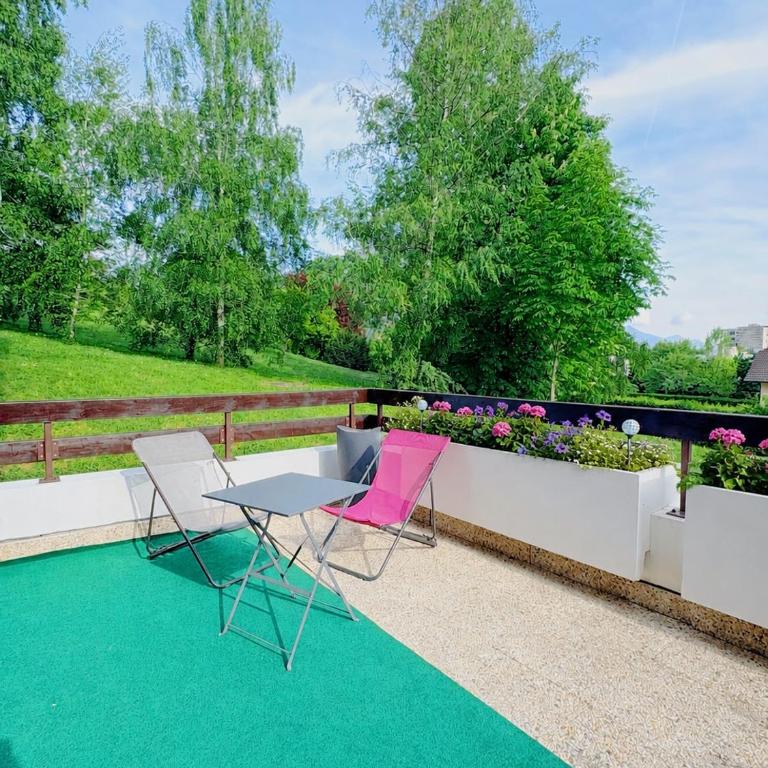 L'Écrin d'Azur - Cocon paisible proche du lac d'Annecy - One-Bedroom Apartment with Garden View - 9