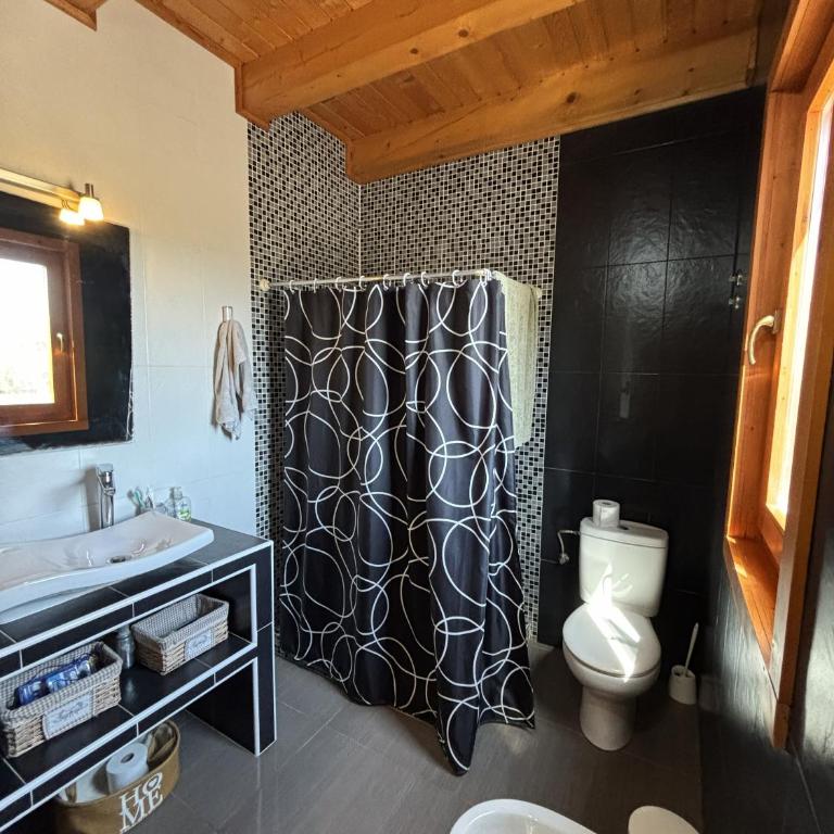 Casa Franch - Three-Bedroom House - 6