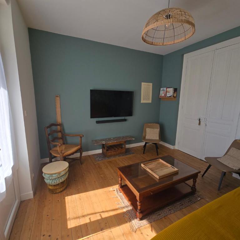 Appartement rénové - terrasse, parking, plage à pied - Appartement 2 Chambres - 11