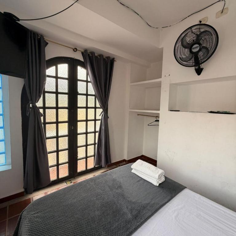 ISABELINAS HOTEL Villeta - Habitación Doble con balcón - 10