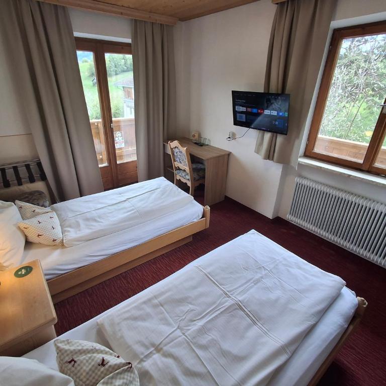 Pension Razil XO - Chambre Double ou Lits Jumeaux avec Balcon - 5