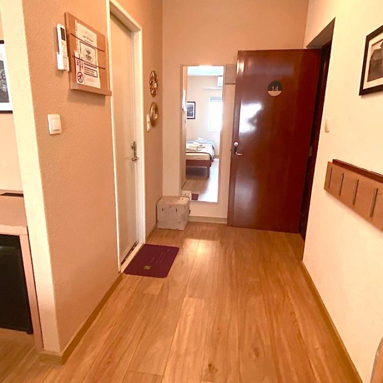 "VILLA DENY" Boutique HOTEL - included "FREE PARKING" - Standard Triple Room - 15