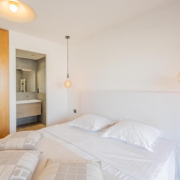 Pinede Sea View Lux - Appartamento con 2 Camere da Letto - 9