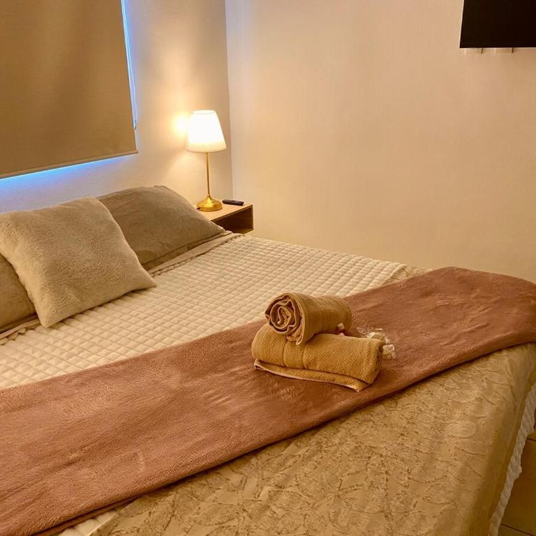 Elegant 2BR 2BA Retreat Pools 24x7 Sec - Apartamento de 2 dormitorios - 52