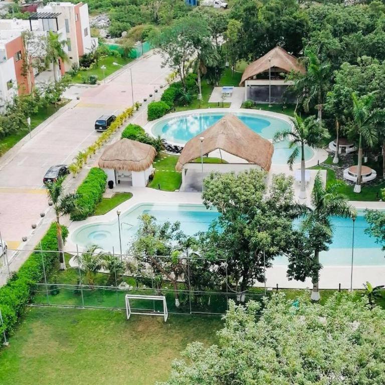 Elegant 2BR 2BA Retreat Pools 24x7 Sec - Apartamento de 2 dormitorios - 53