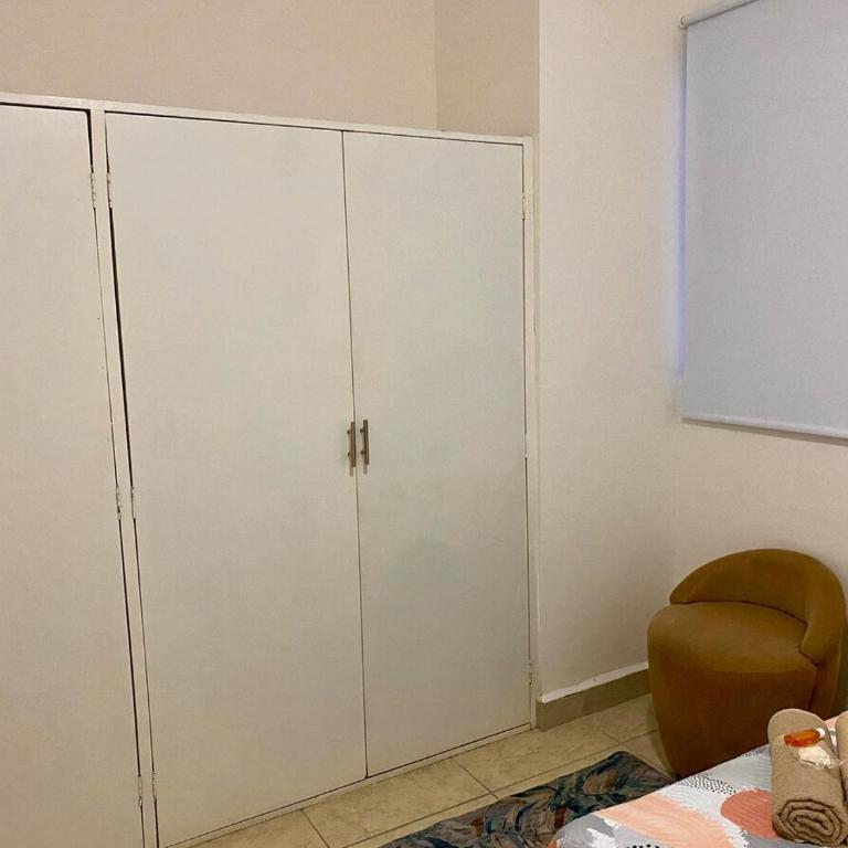 Elegant 2BR 2BA Retreat Pools 24x7 Sec - Apartamento de 2 dormitorios - 57