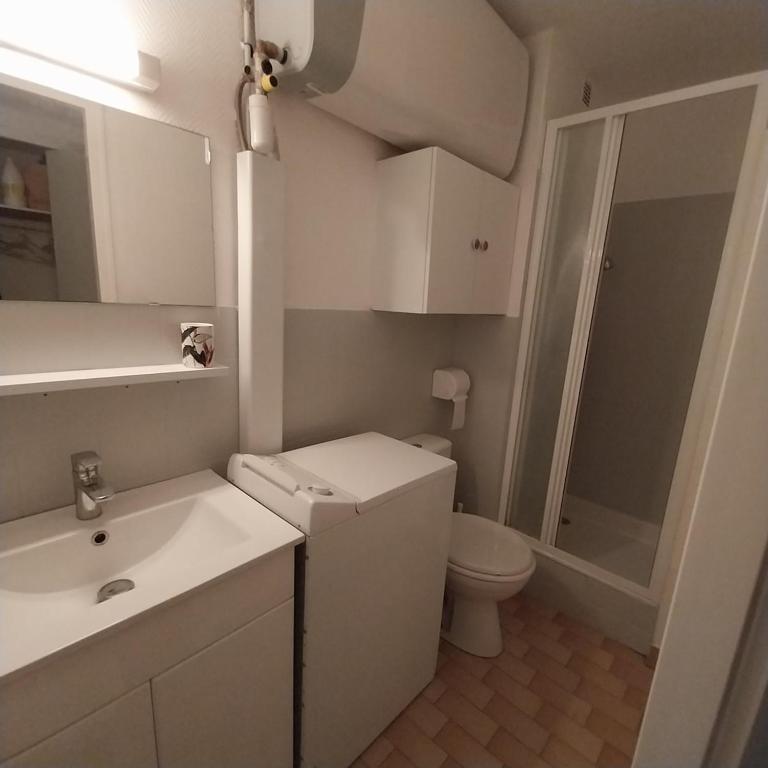 Appart T2 avec parking - Apartamento de 2 dormitorios - 16