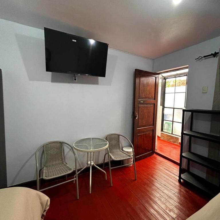 El Viejo Roble - Habitación Doble con baño compartido - 2 camas - 5