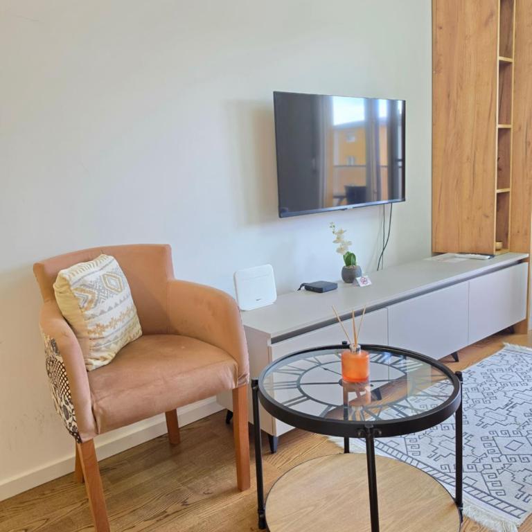 Capital Luxe Podgorica - Apartman sa 1 Spavaćom Sobom - 4
