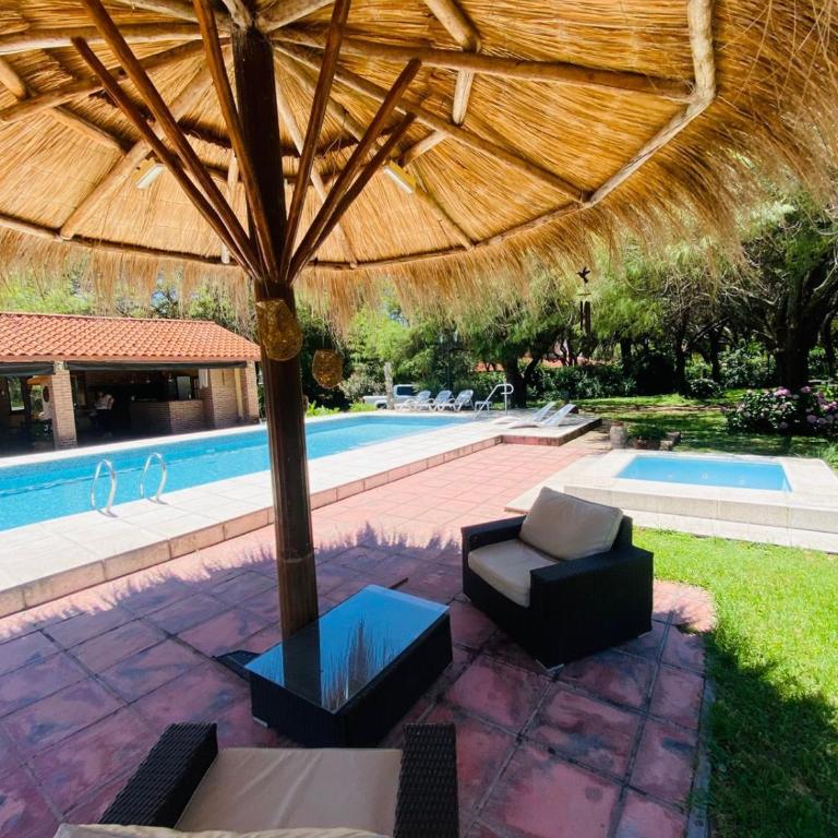 Posada La Ernestina Villa de las rosas - Quadruple Room with Garden View - 28