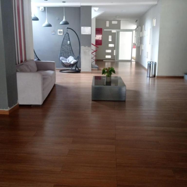 En El Corazón de Santa Cruz, De Dos dormitorios Elegante y Comodo - Two-Bedroom Apartment - 9