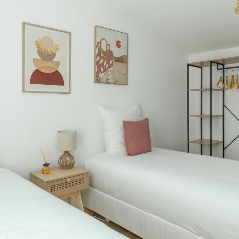 Casernette N O YourHostHelper - Two-Bedroom Apartment - 11