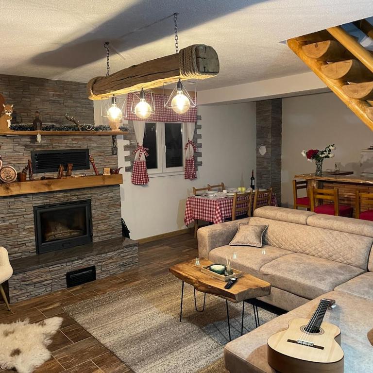 Luxury Forest Cabin with Private Pool - Kuća sa 3 Spavaće Sobe - 2
