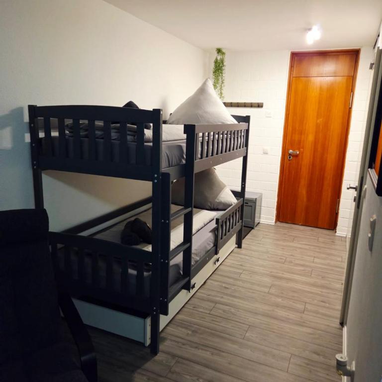 Ferienwohnung Molly inclusive Hallenbad, Sauna, Fitnessstudio und Aussenpool - Apartment mit 1 Schlafzimmer - 11