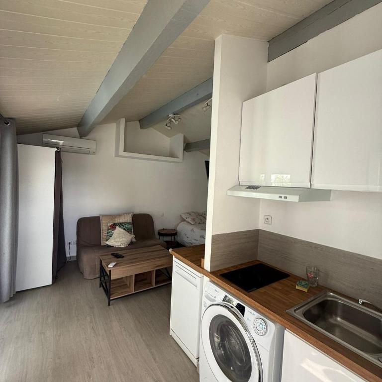 Résidence de bien être avec piscine et Jaccuzi à 2 pas de la plage et du centre ville - Appartement - Rez-de-Chaussée - 3