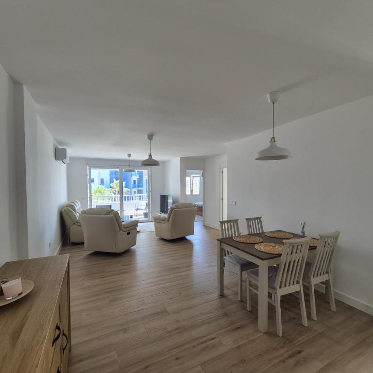 Punta Prima Apartament - Two-Bedroom Apartment - 6