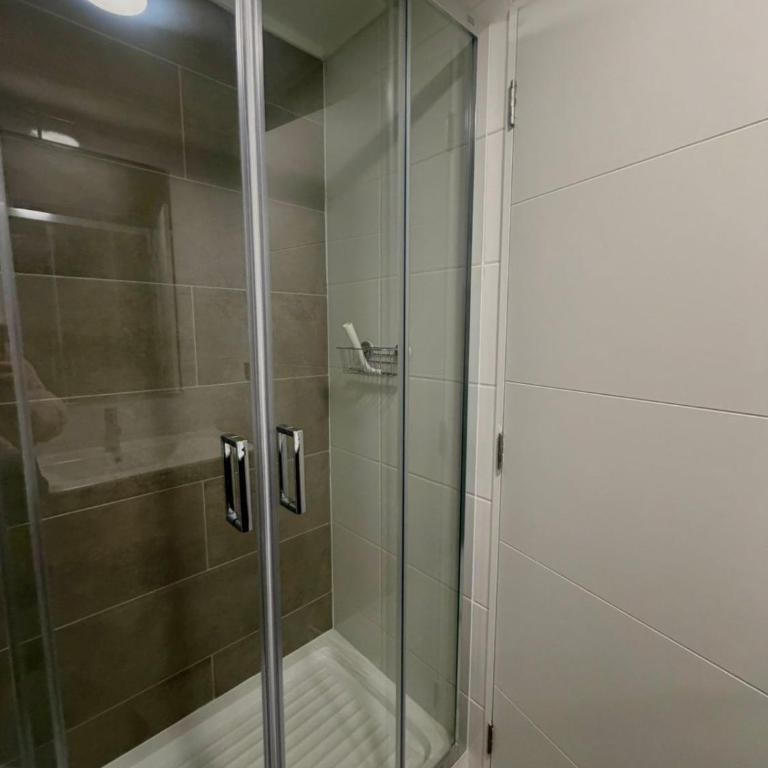 Amplio y elegante departamento de alto estándar - Apartamento de 3 dormitorios - 25