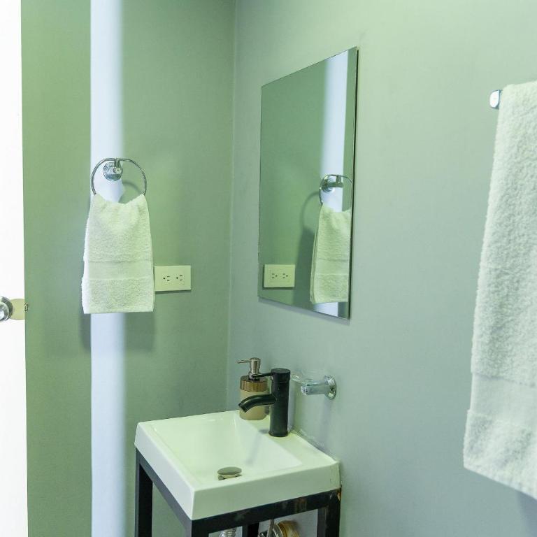 Apartments and Loft in Zona Rosa de Laureles - Studio Apartment - 32