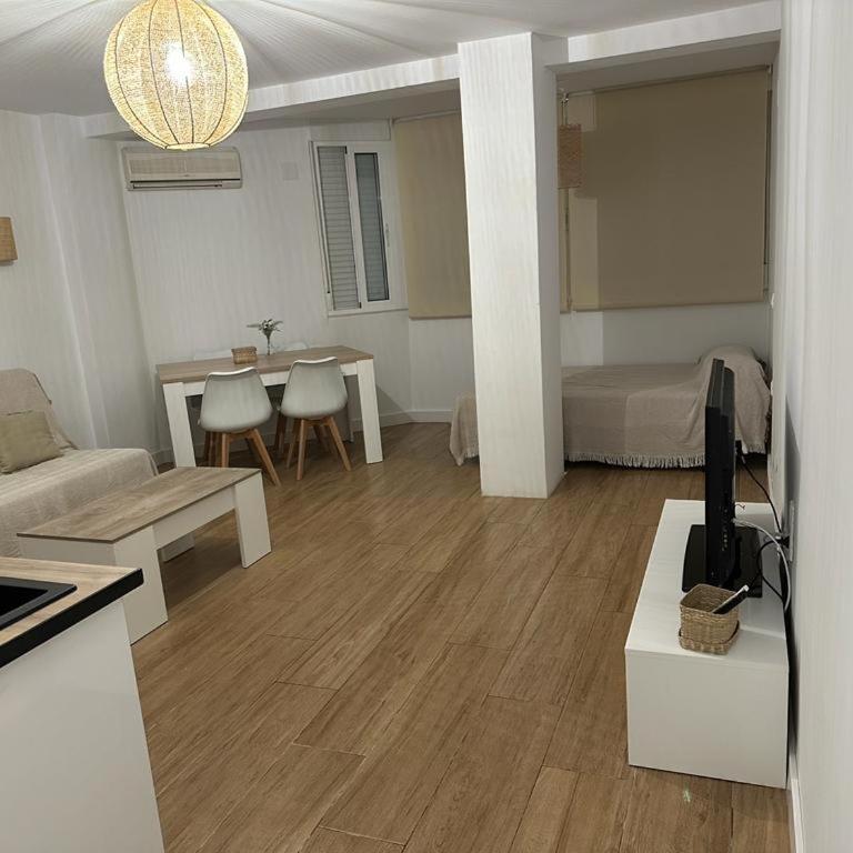 Estudio cerca de la playa 3 - Estudio Familiar - 1