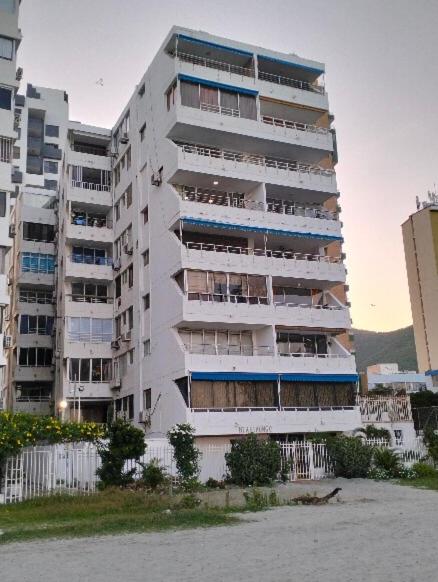 Apartamento Turistico Rodadero Primera Linea - Apartamento Deluxe de 2 dormitorios con vistas al mar - 4