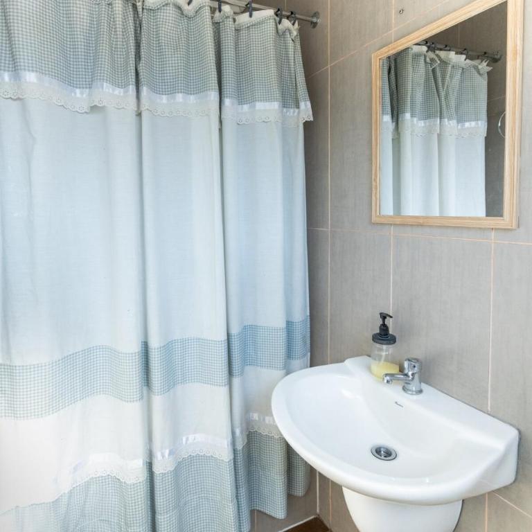 Encantadora y elegante casa para 6 personas - Three-Bedroom House - 16