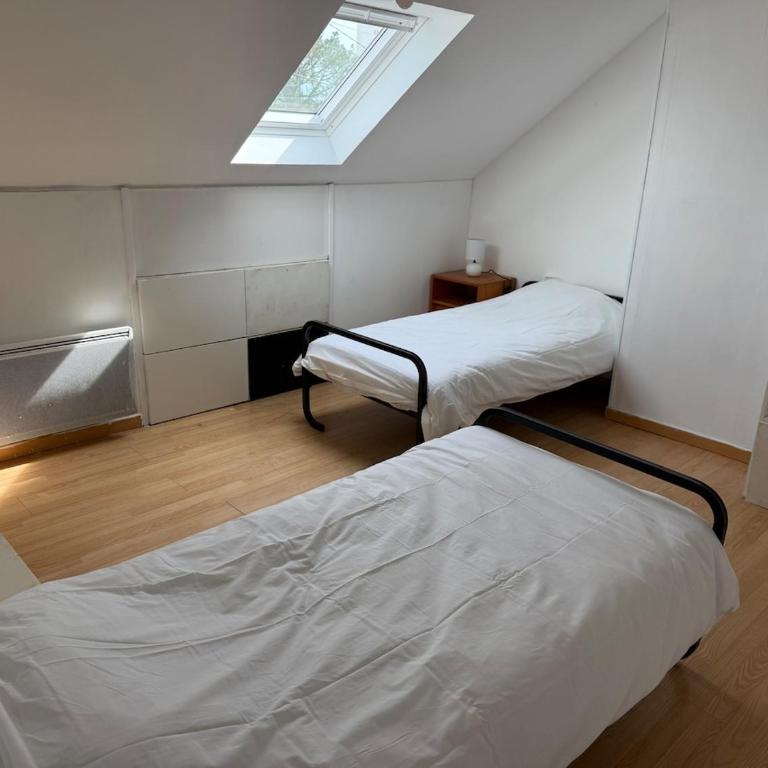 Maison meublée pour 8 personnes avec 4 chambres - Maison 4 Chambres - 11