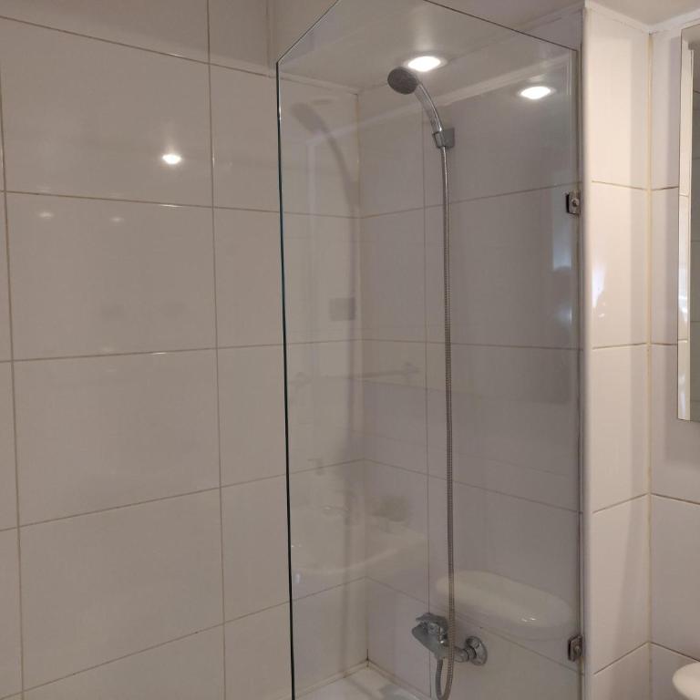 Providencia Apartment Modern Balcony Sleeps 5 - Apartamento - 17