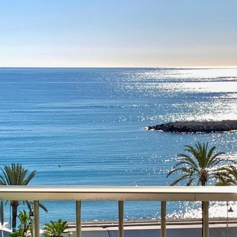 Fantastic Sea View Studio With Balcony, Garavan Port - Appartement 1 Chambre - 6