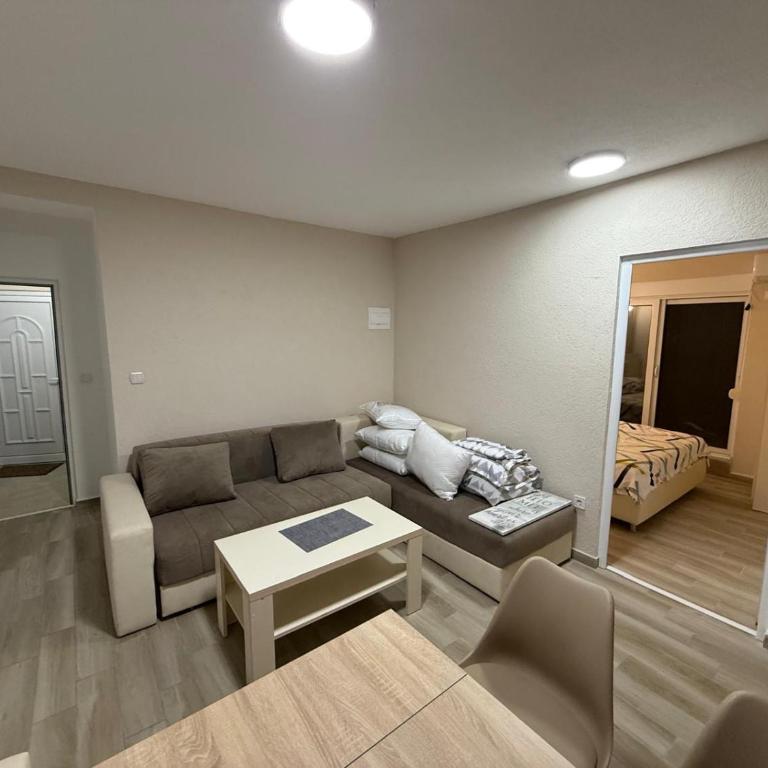 Maki lux - One-Bedroom Apartment - 13