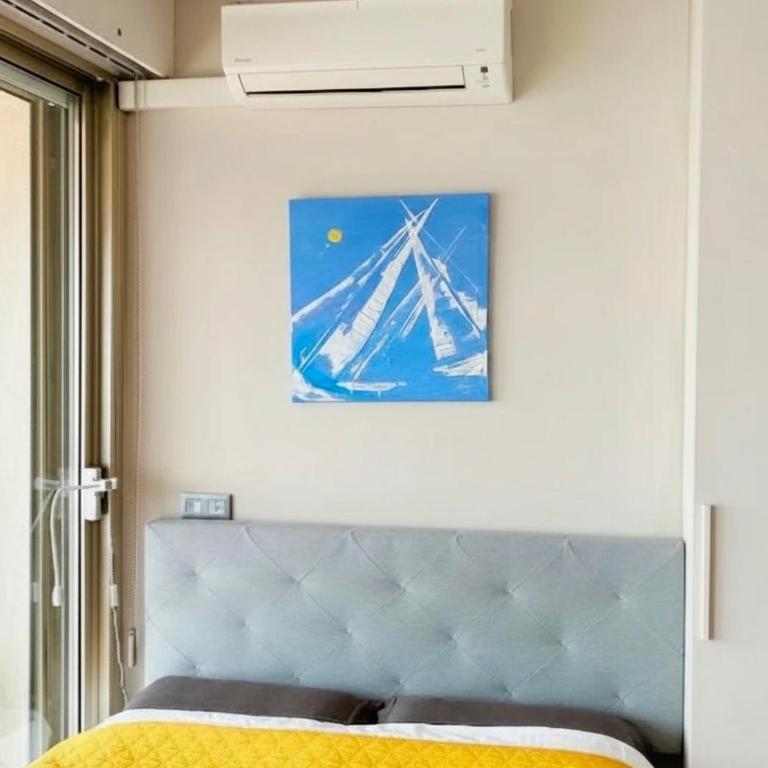 Fantastic Sea View Studio With Balcony, Garavan Port - Appartement 1 Chambre - 2
