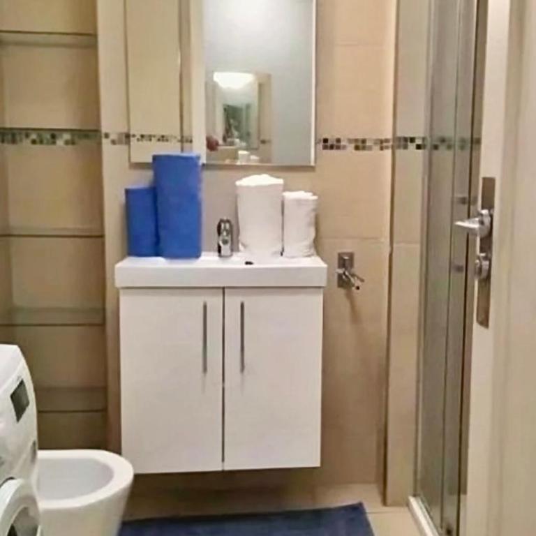 Fantastic Sea View Studio With Balcony, Garavan Port - Appartement 1 Chambre - 8