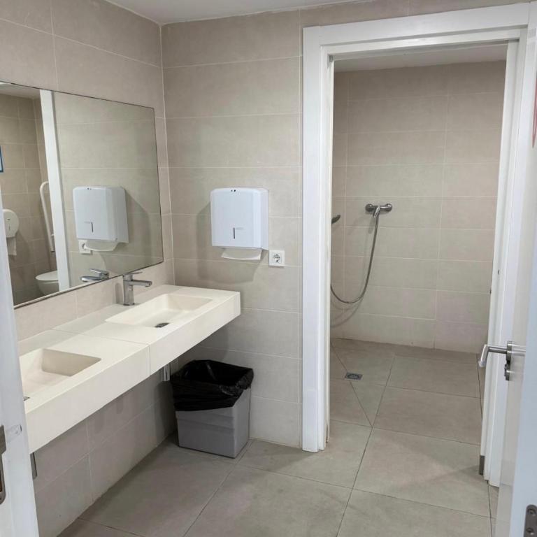 Gran Canet Nowy Apartament blisko morza i gór, Basen Jacuzzi Sauna - Apartment mit 2 Schlafzimmern und Balkon - 49