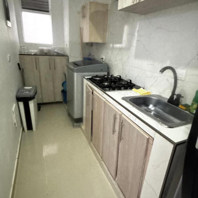 Fresco Y Vacacional Apto - Two-Bedroom Apartment - 10