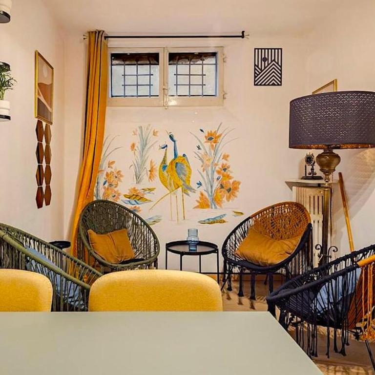 Bologna's Old Town Nouveau & Déco apartment - Two-Bedroom Apartment - 7